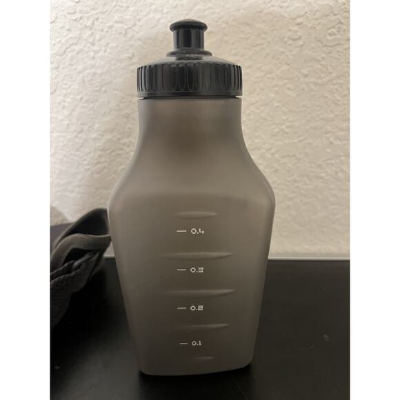 Salomon Sensibelt Bag Zippered Pocket Adjustable Waist Bottle Holder - Picture 8 of 9